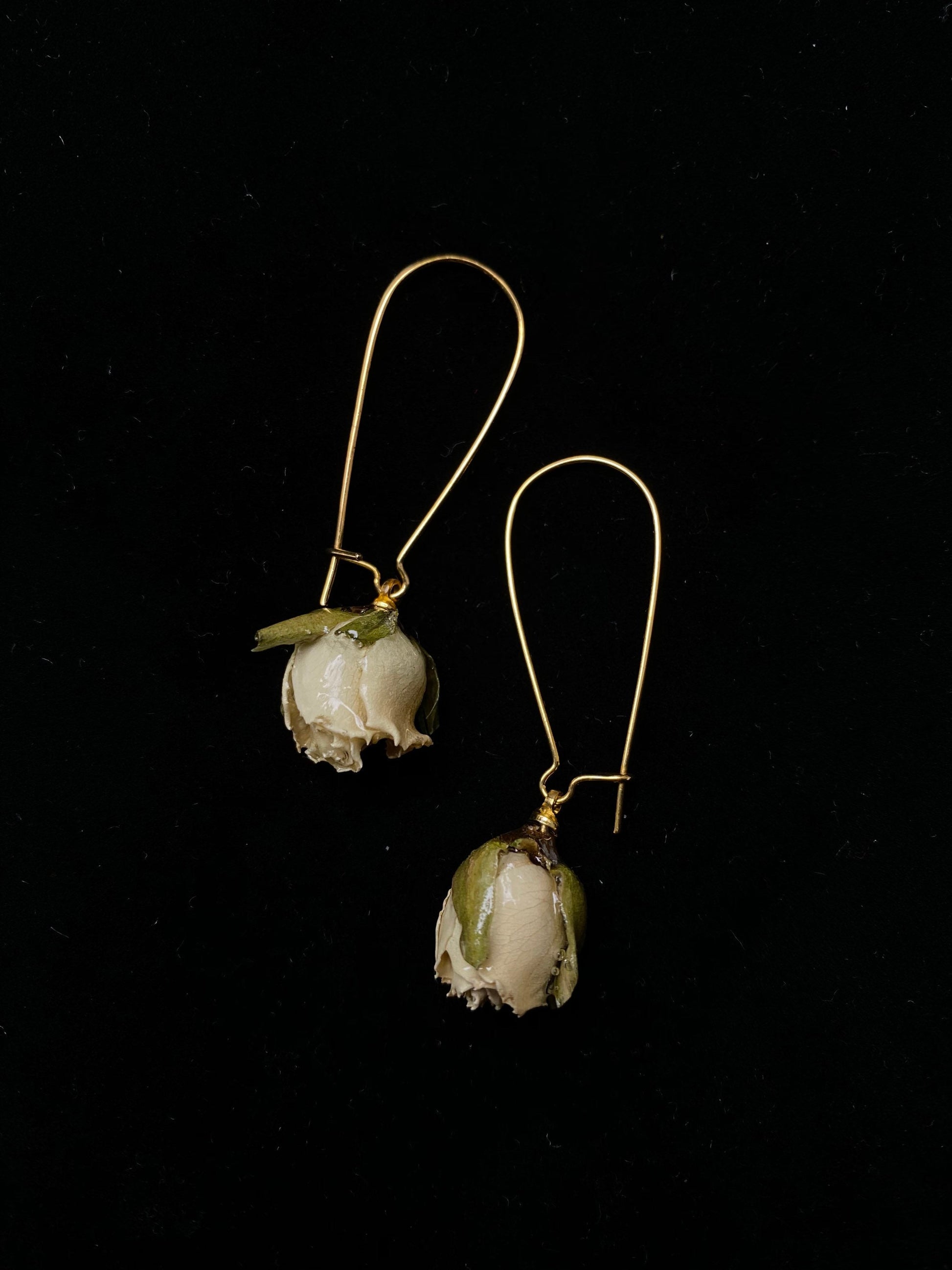 Handmade Sa Majeste La Rose Real Dries Rose Flower Pearl Earring 18K Gold FindingYoYo real pearl