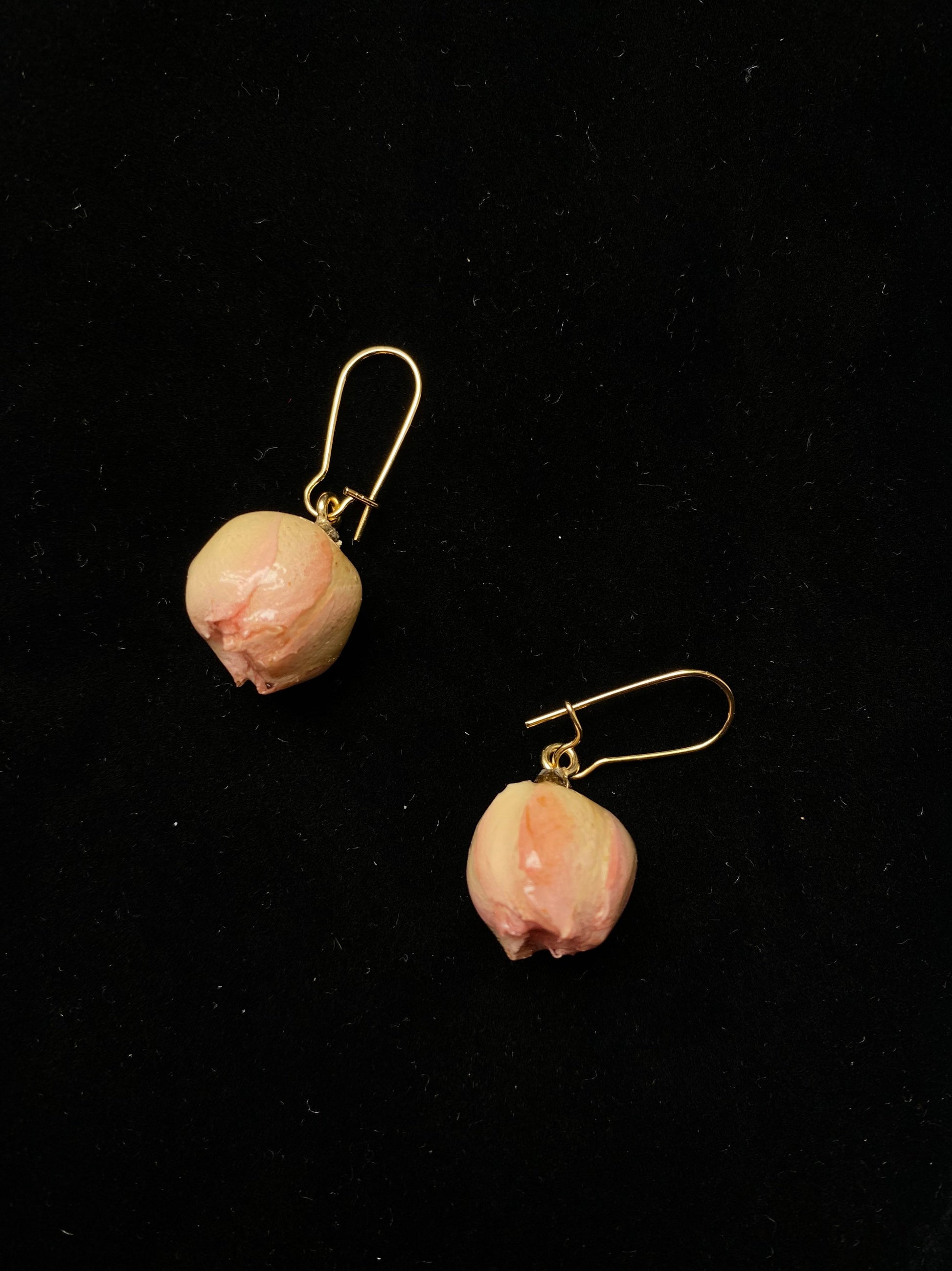 Handmade Sa Majeste La Rose Real Dries Rose Flower Pearl Earring 18K Gold FindingYoYo real pearl