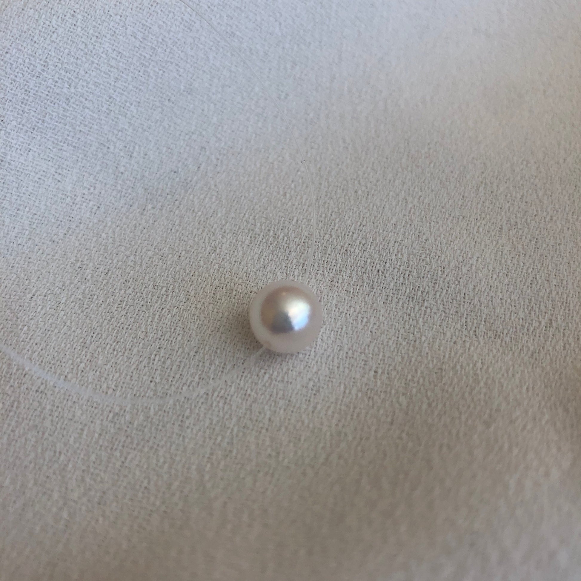 Floating Choker Necklace