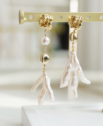 Aphrodite Earring