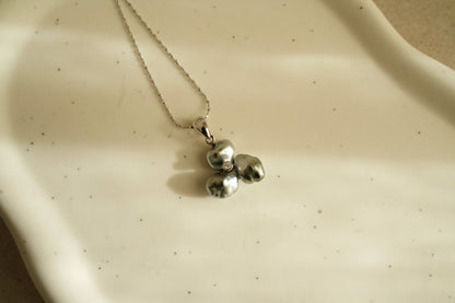 Pansy Necklace