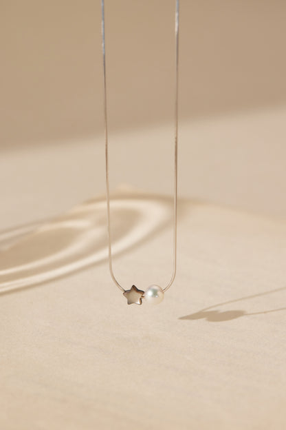 Nacre Necklace