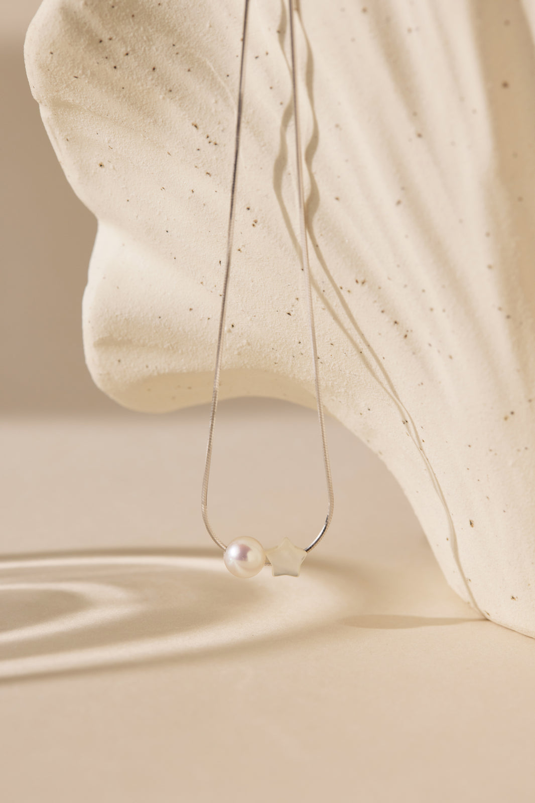 Nacre Necklace