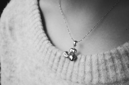 Pansy Necklace