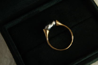 Wavy Ring