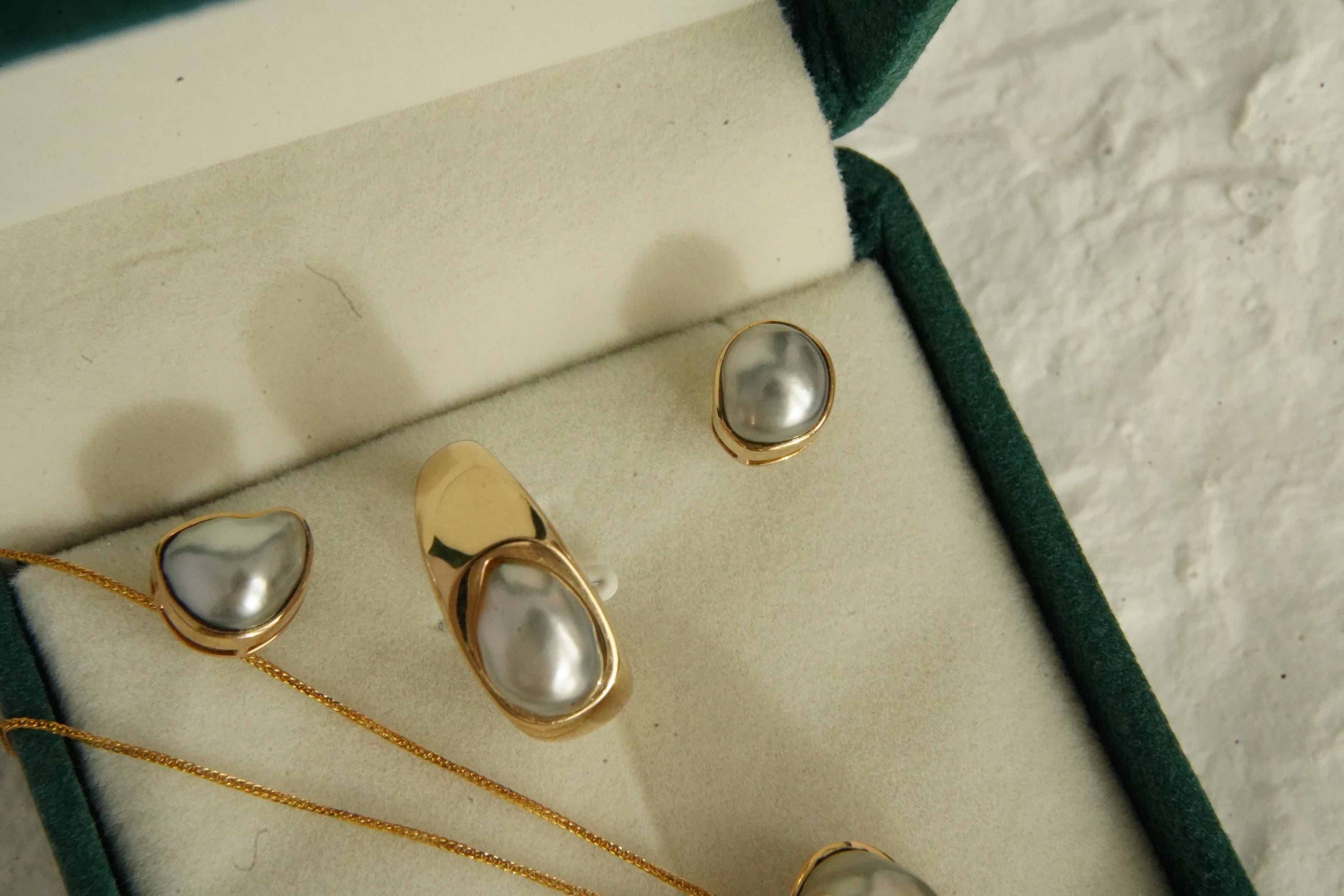 Waltz Earring