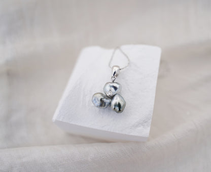 Pansy Necklace