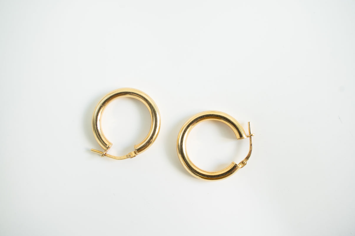 Vita Earring