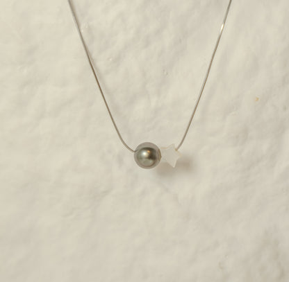 Nacre Necklace