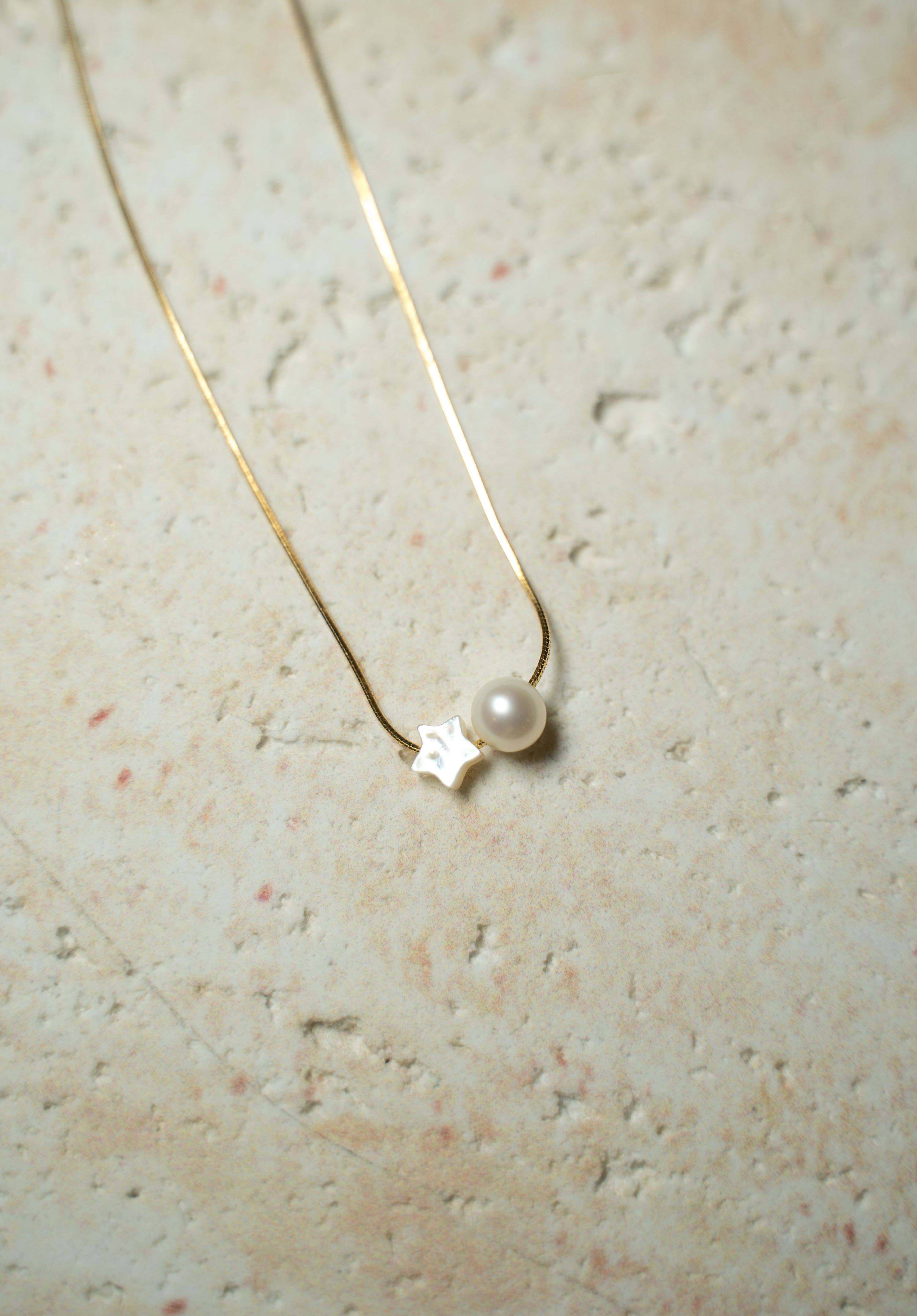 Nacre Necklace