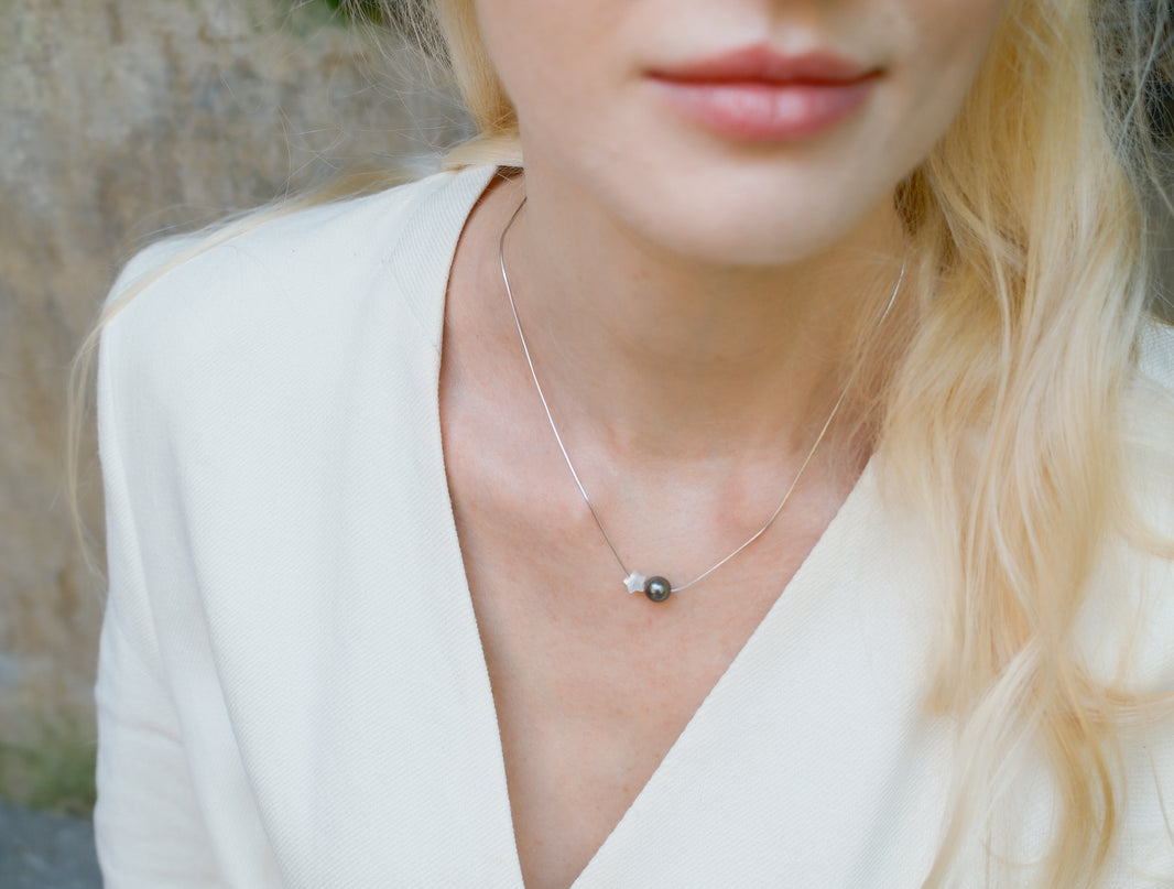 Nacre Necklace