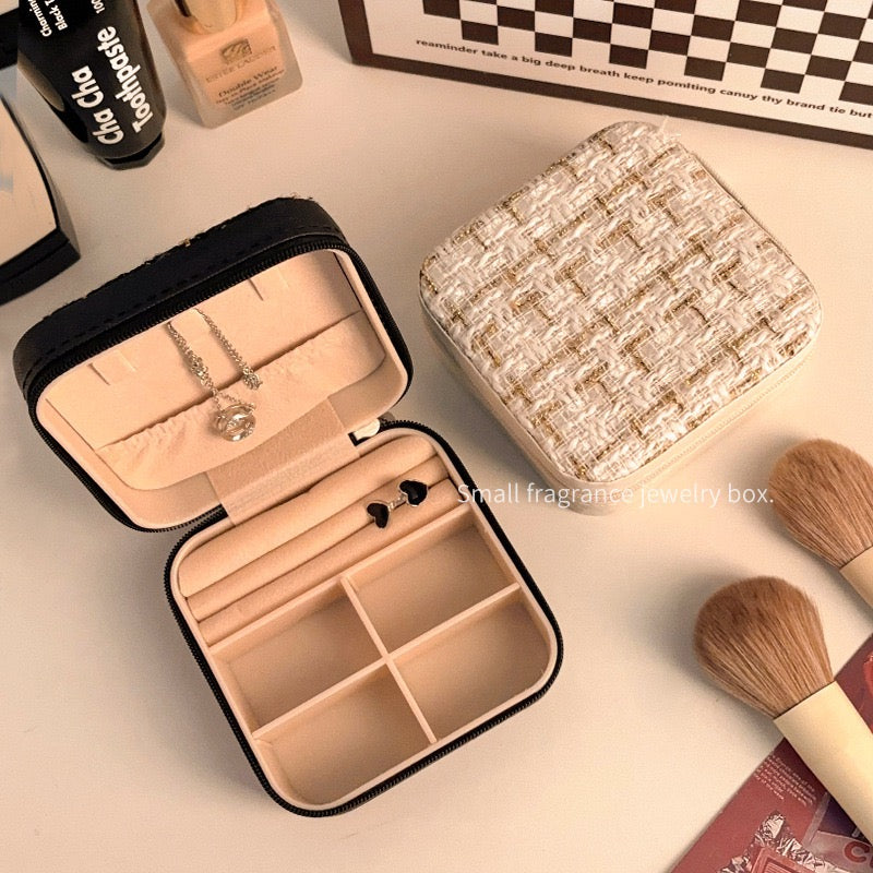 GWP-----Special jewelry box