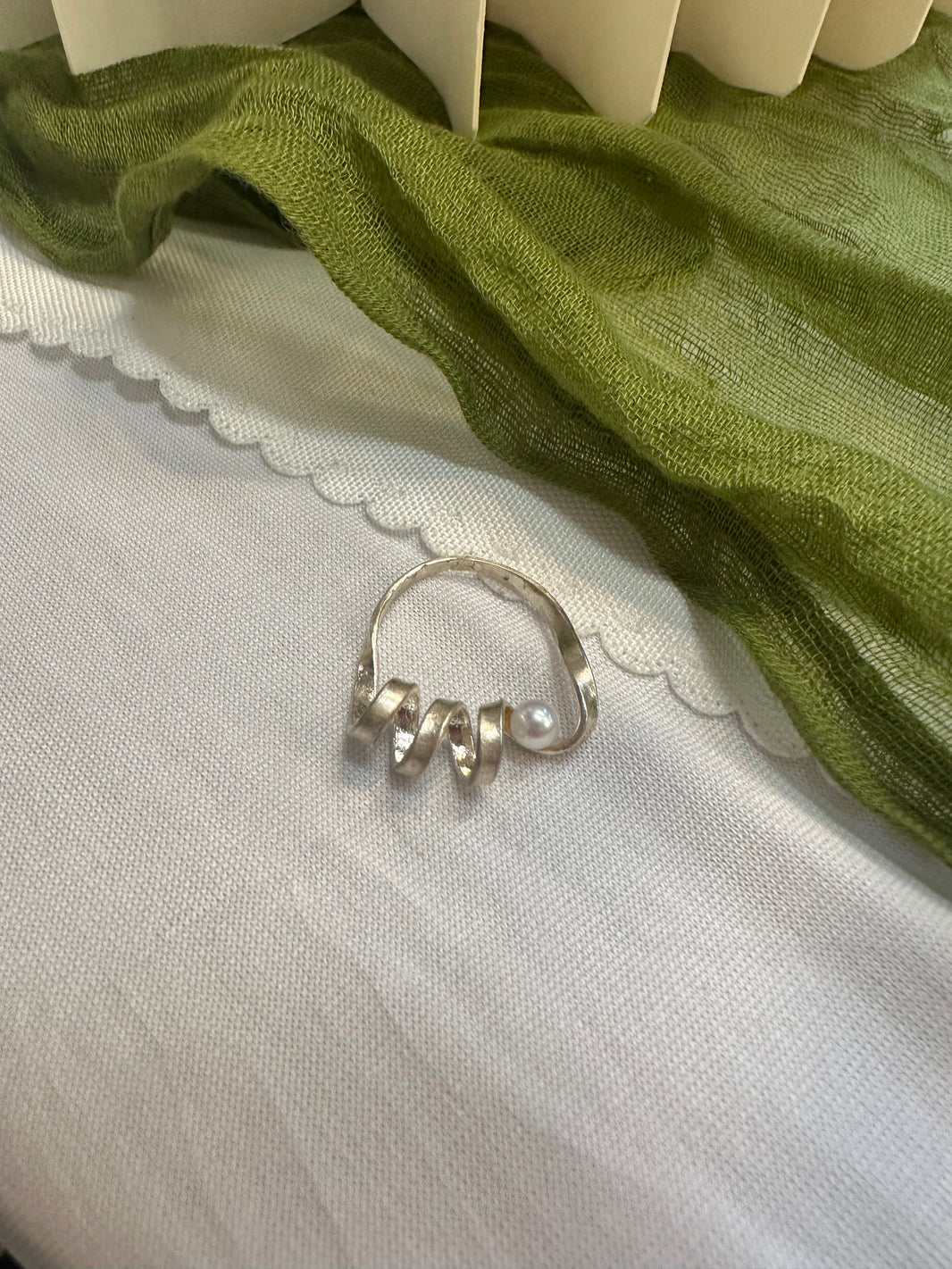 Ribbon Ring