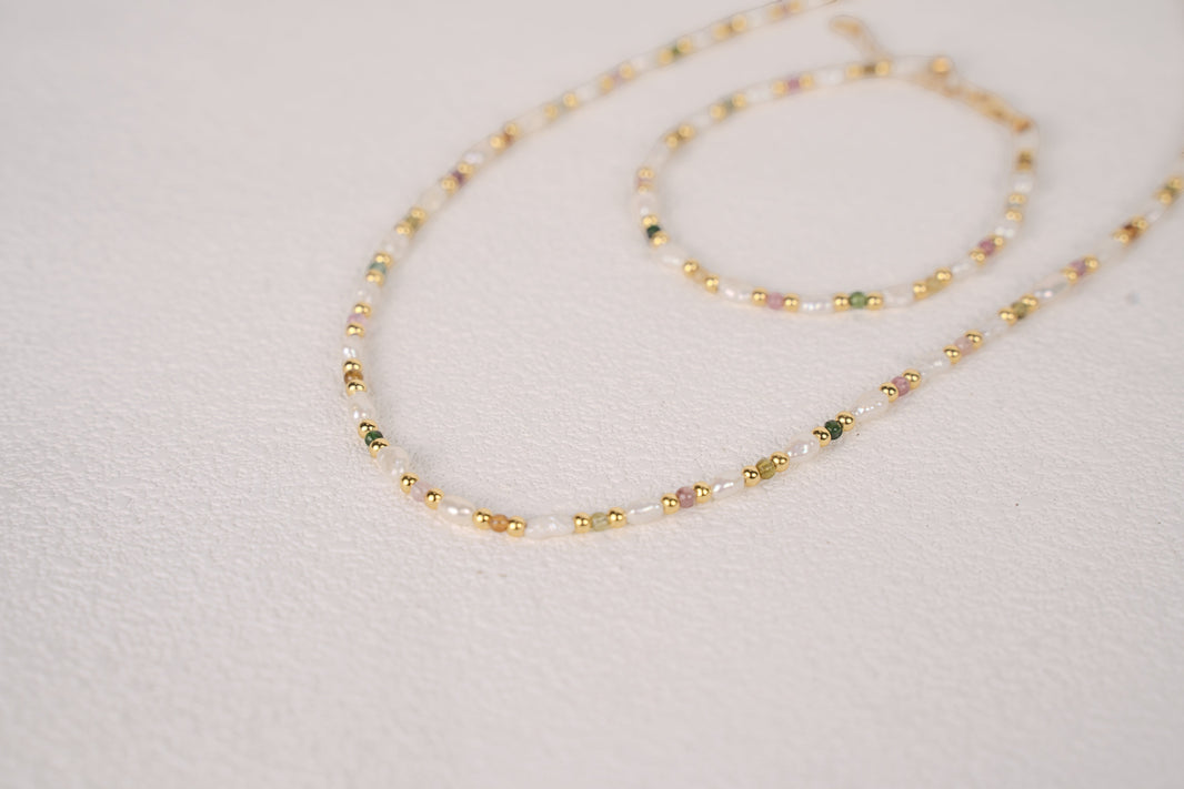 Findingyoyo Skittles set featuring a gold vermeil necklace and bracelet with natural tourmaline and keshi pearls.