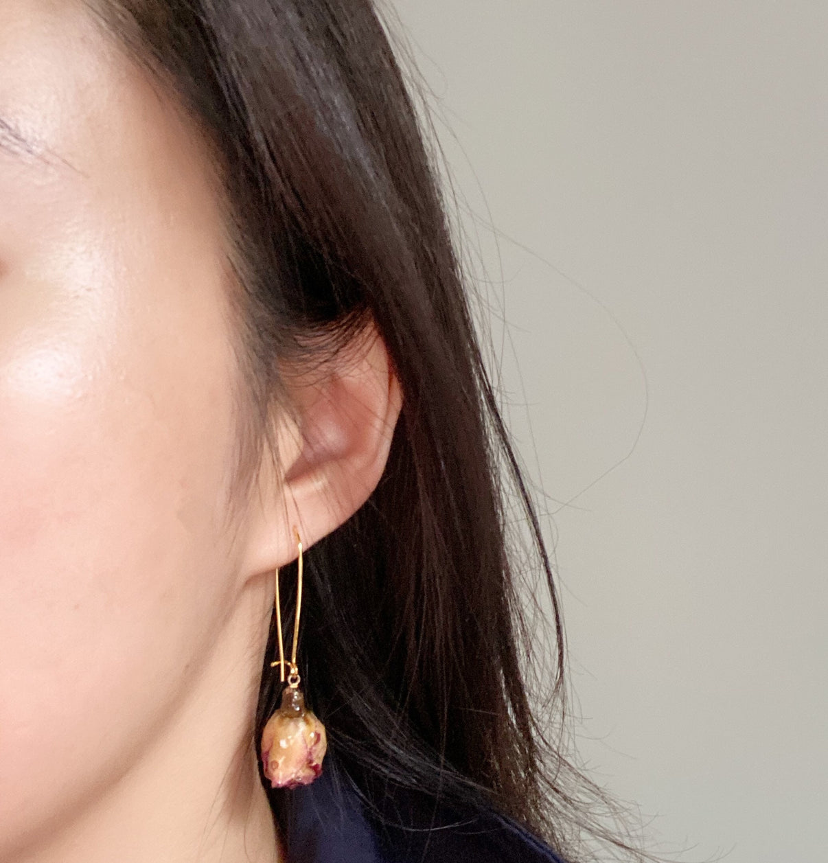 Handmade Sa Majeste La Rose Real Dries Rose Flower Pearl Earring 18K Gold FindingYoYo real pearl