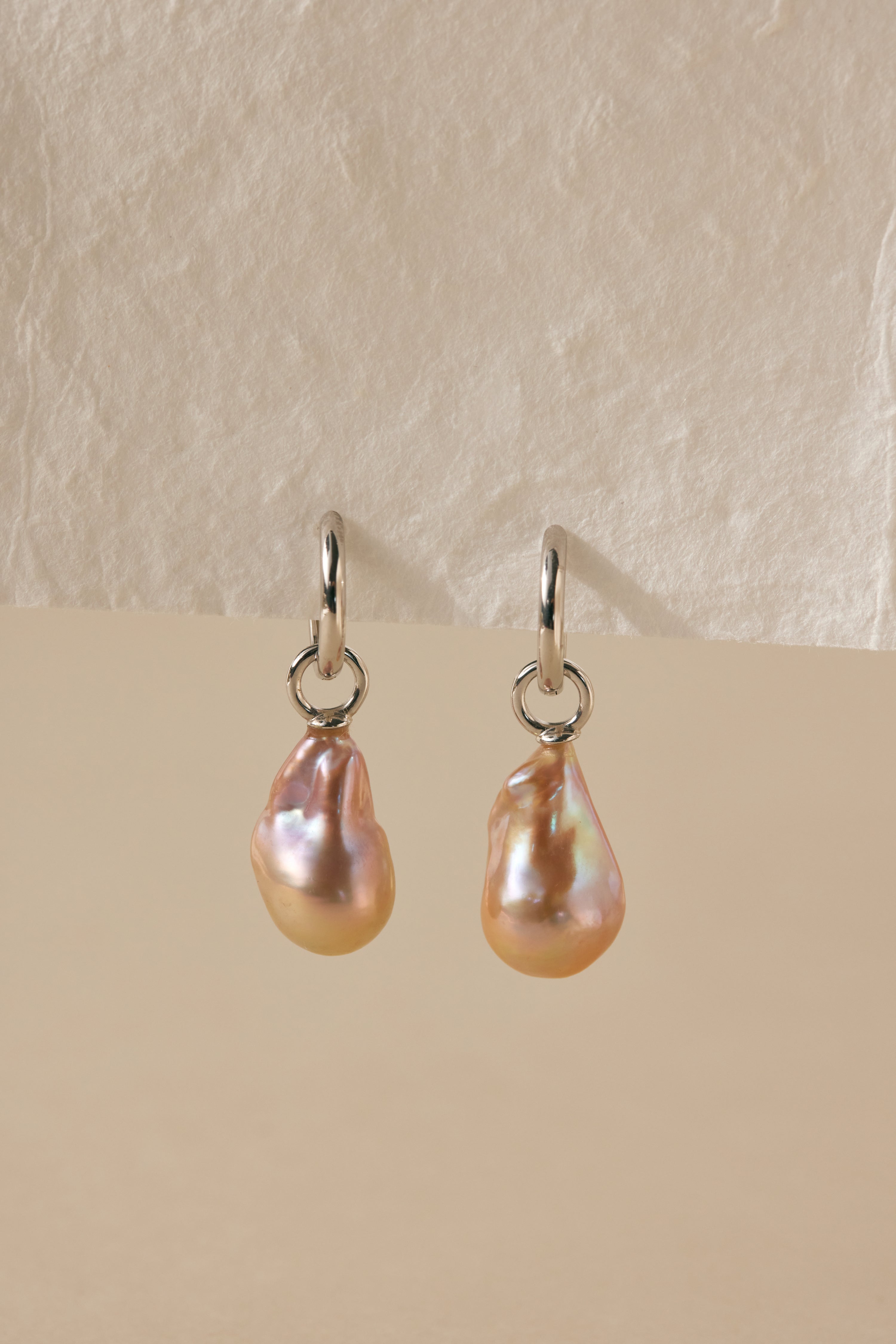 Paloma Earring
