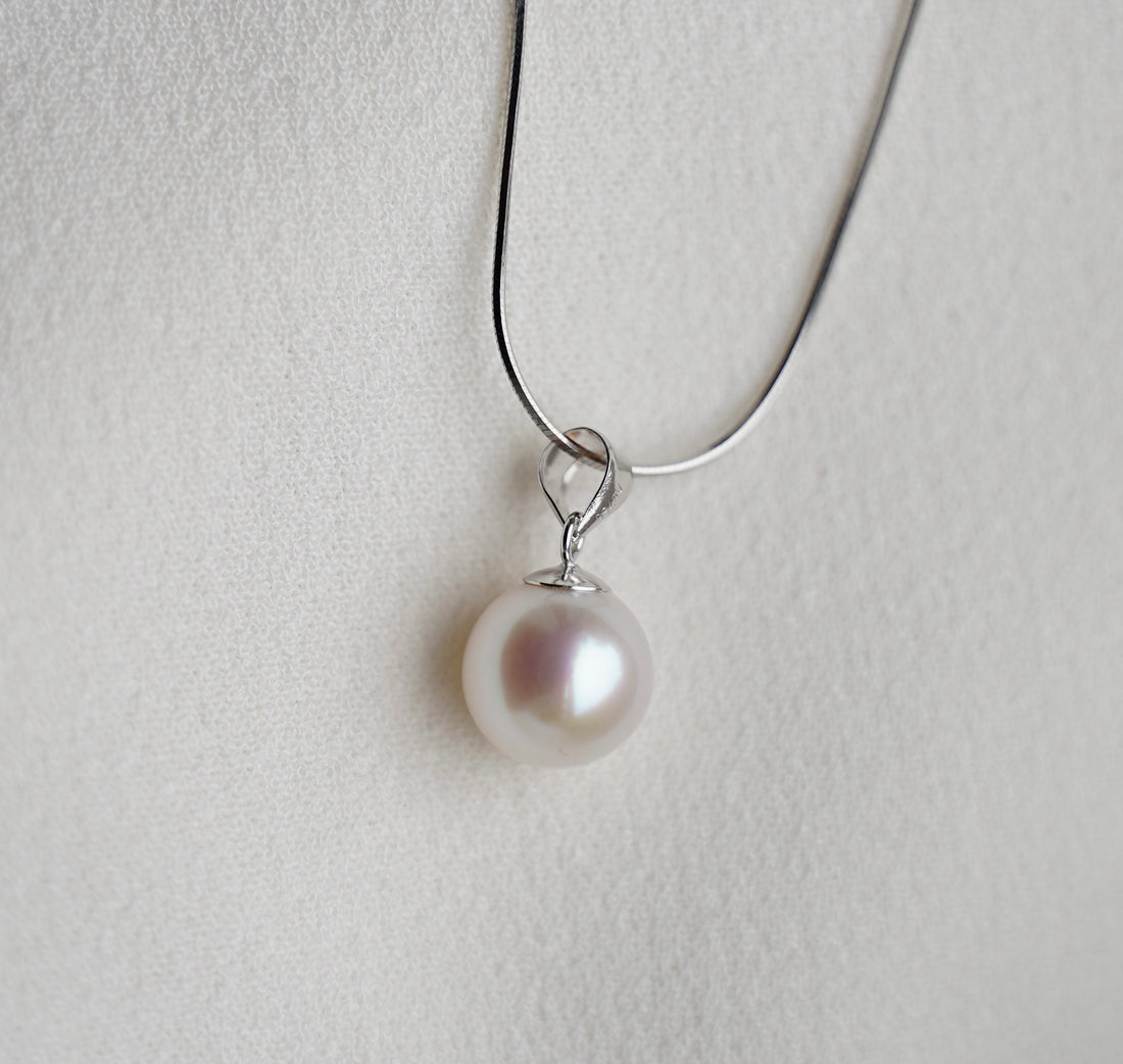 Singular Necklace