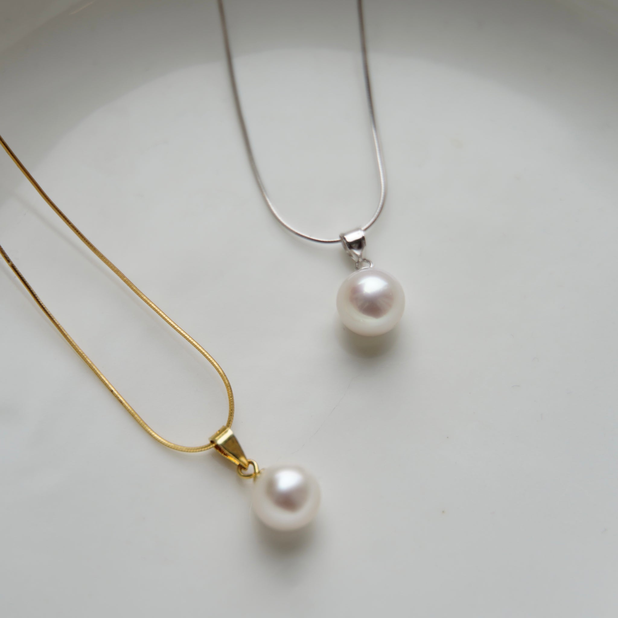 Singular Necklace