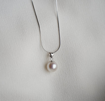 Singular Necklace