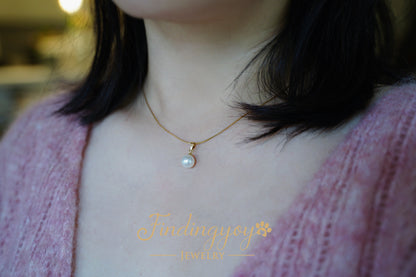Singular Necklace