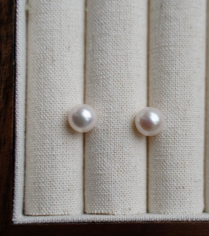 Singular Necklace