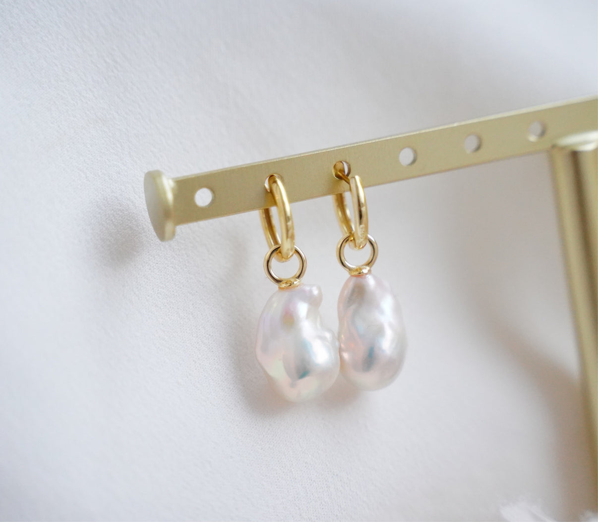 Paloma Earring